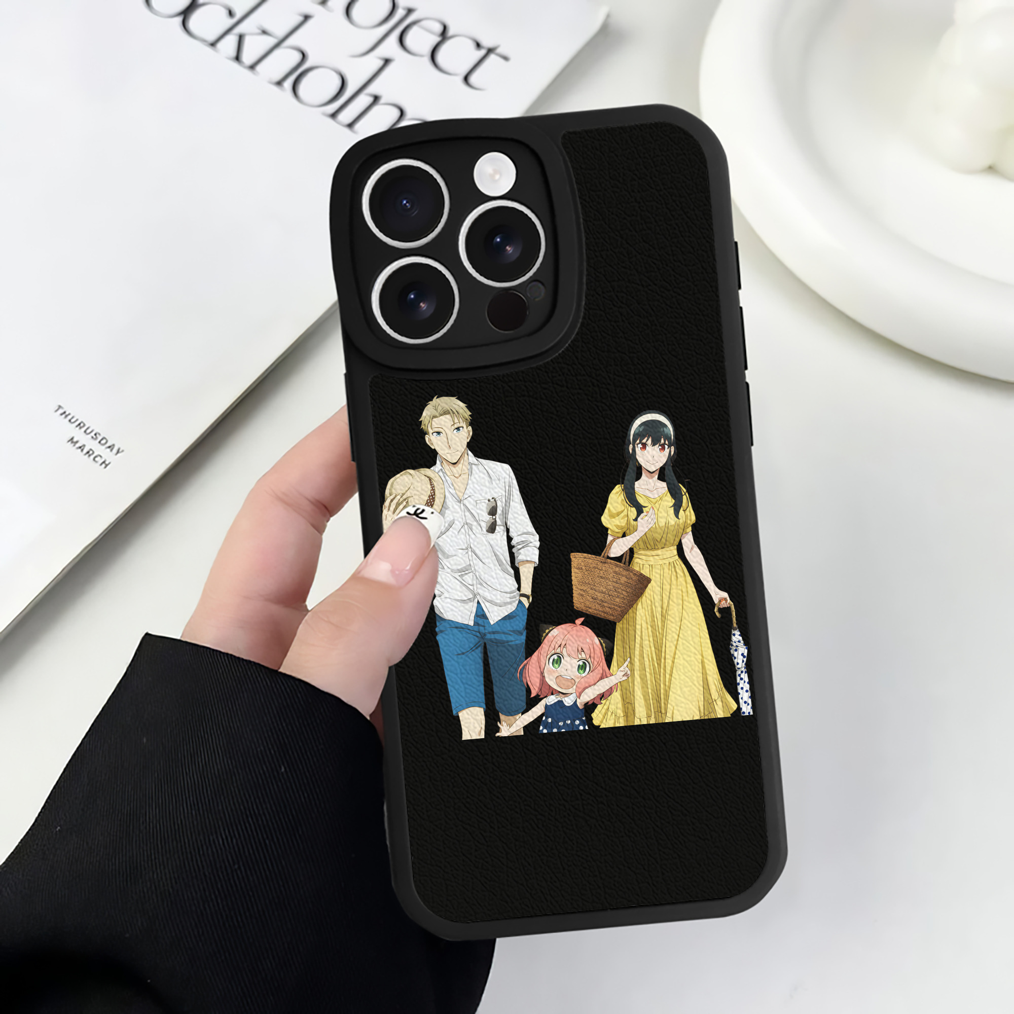 （画像用） SPY×FAMILY间谍家家酒 【iPhone 16シリーズ対応】シリコンスマホケース（レザー調） 材質：シリコン